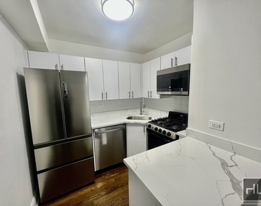 E 16 St - Photo Thumbnail 4