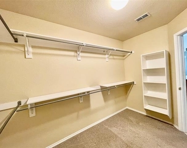 1535 Silver Spur Drive - Photo Thumbnail 16