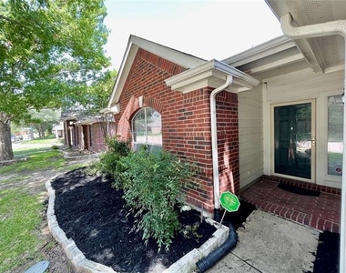 1535 Silver Spur Drive - Photo Thumbnail 4