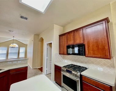 1535 Silver Spur Drive - Photo Thumbnail 24