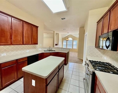 1535 Silver Spur Drive - Photo Thumbnail 25