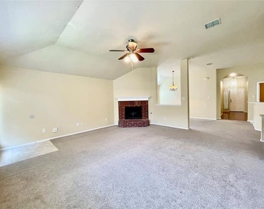 1535 Silver Spur Drive - Photo Thumbnail 31