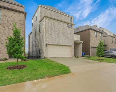 1506 Lake District Drive - Photo Thumbnail 28