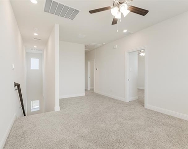 1506 Lake District Drive - Photo Thumbnail 23