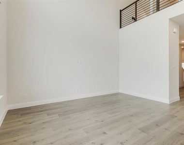 1506 Lake District Drive - Photo Thumbnail 4