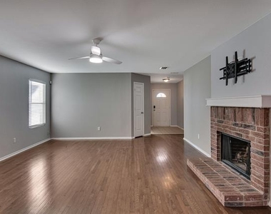 1817 Kittredge Way - Photo Thumbnail 3