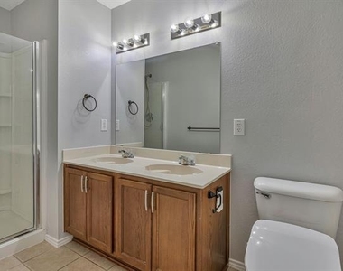 1817 Kittredge Way - Photo Thumbnail 8
