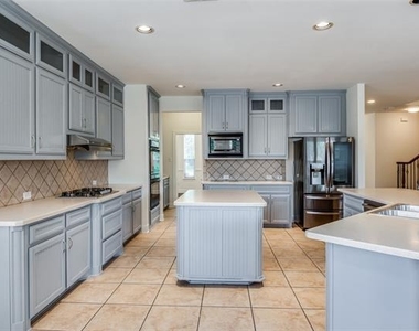 14575 Daneway Drive - Photo Thumbnail 9