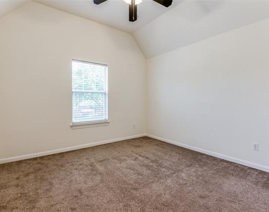 14575 Daneway Drive - Photo Thumbnail 21