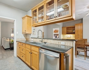 514 N 1st Street - Photo Thumbnail 12