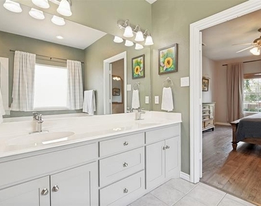 514 N 1st Street - Photo Thumbnail 15