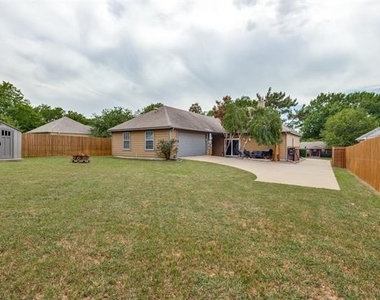 514 N 1st Street - Photo Thumbnail 24