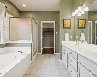 514 N 1st Street - Photo Thumbnail 16