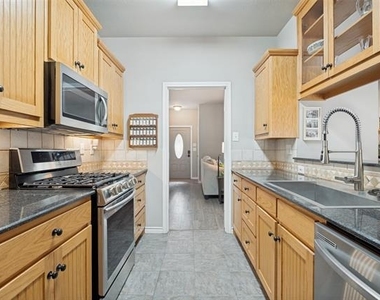 514 N 1st Street - Photo Thumbnail 11