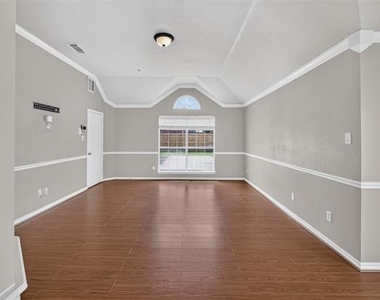 2848 Gillespie Lane - Photo Thumbnail 27