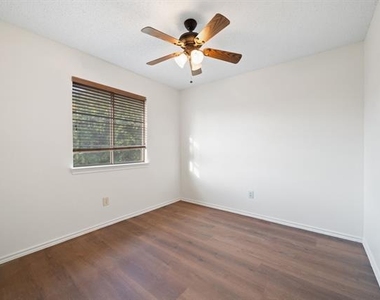 1414 Dudley Drive - Photo Thumbnail 19