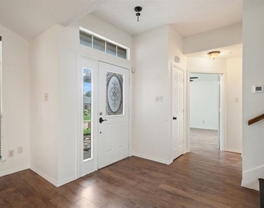 1414 Dudley Drive - Photo Thumbnail 4