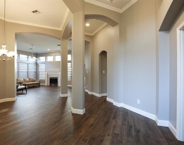 3408 Devonshire Court - Photo Thumbnail 2
