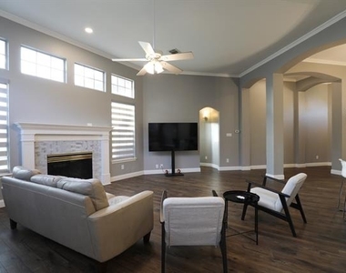3408 Devonshire Court - Photo Thumbnail 8