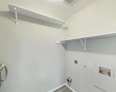 2508 Pecan Drive - Photo Thumbnail 11