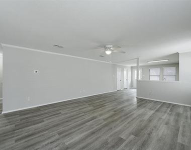 2508 Pecan Drive - Photo Thumbnail 4