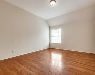 2904 Woods Drive - Photo Thumbnail 17