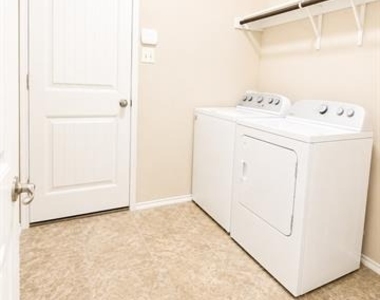 301 Hideaway Road - Photo Thumbnail 14