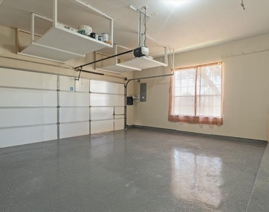221 Westminister Avenue - Photo Thumbnail 39