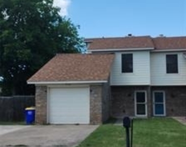 9108 Lanham Street - Photo Thumbnail 2