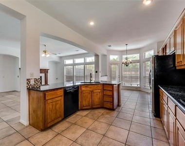3105 Mill Ridge Drive - Photo Thumbnail 8