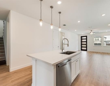 1149 Beautyberry Lane - Photo Thumbnail 7