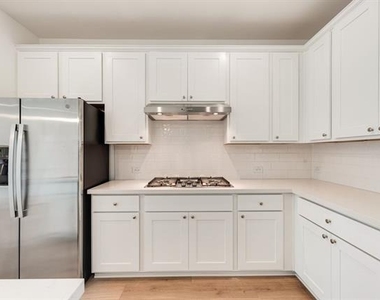 1149 Beautyberry Lane - Photo Thumbnail 8