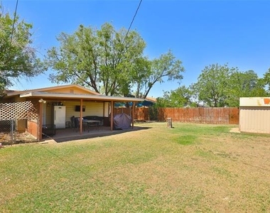 2518 Bennett Drive - Photo Thumbnail 22