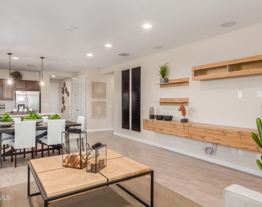 43 E Capricorn Way - Photo Thumbnail 7
