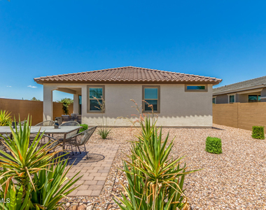 43 E Capricorn Way - Photo Thumbnail 36