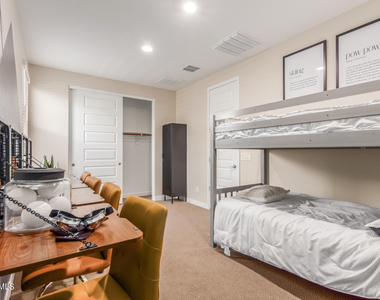 43 E Capricorn Way - Photo Thumbnail 22