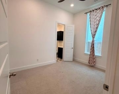 4309 Minnow Cove Road - Photo Thumbnail 5