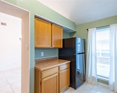 1526 Haven Place - Photo Thumbnail 9
