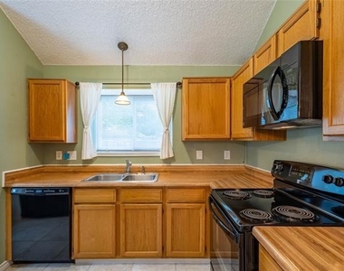 1526 Haven Place - Photo Thumbnail 12