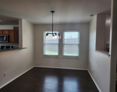 1224 Elkford Lane - Photo Thumbnail 5