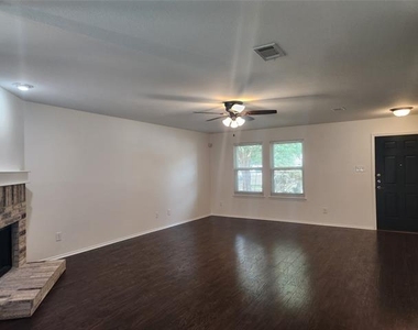 1224 Elkford Lane - Photo Thumbnail 3