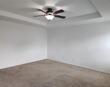 1224 Elkford Lane - Photo Thumbnail 8