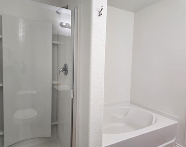 1224 Elkford Lane - Photo Thumbnail 11