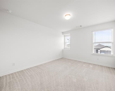 424 Princewood Drive - Photo Thumbnail 29