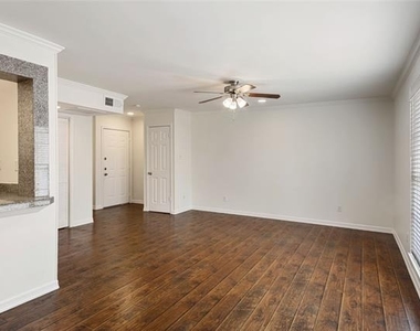 5881 Preston View Boulevard - Photo Thumbnail 6