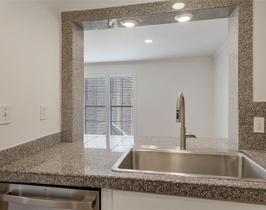5881 Preston View Boulevard - Photo Thumbnail 10