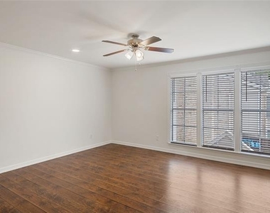 5881 Preston View Boulevard - Photo Thumbnail 4