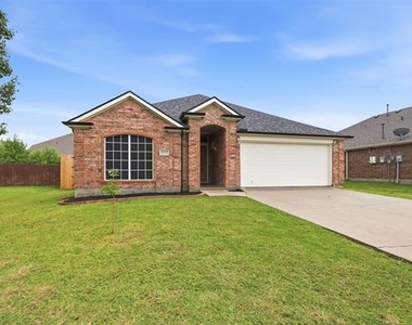 1002 Zachary Drive - Photo Thumbnail 1
