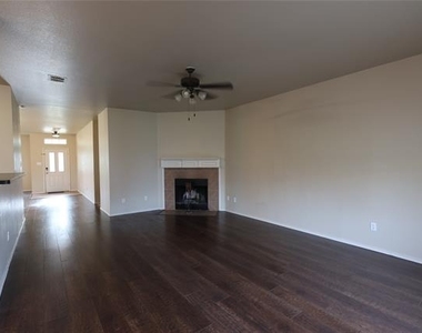 1411 Bankston Drive - Photo Thumbnail 6