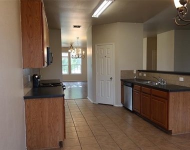 1411 Bankston Drive - Photo Thumbnail 4